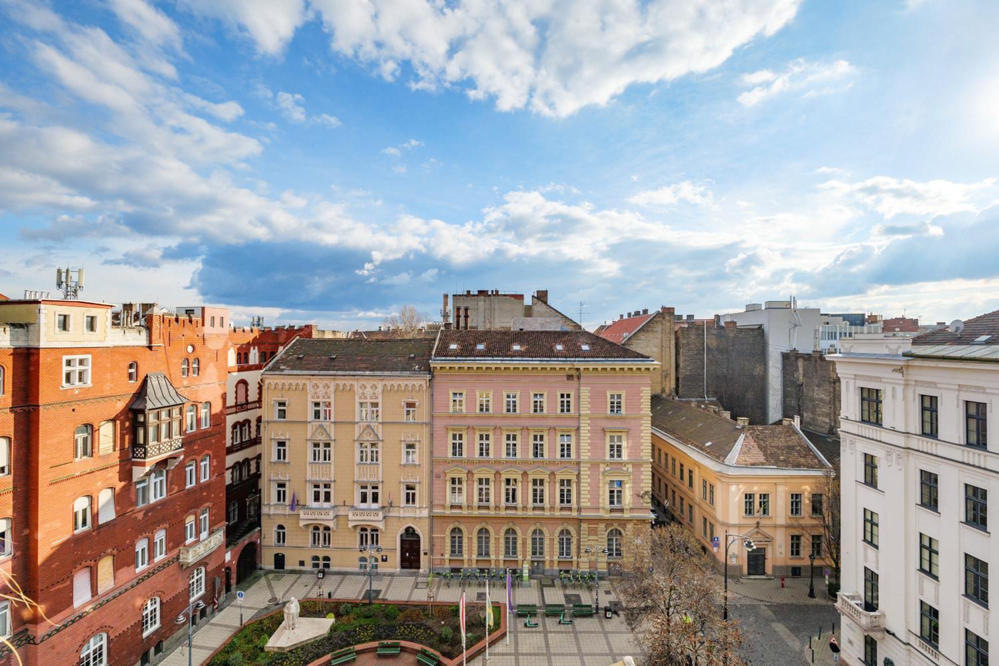 3Bedroom Triplex Rooftop Apartment Будапеща Екстериор снимка