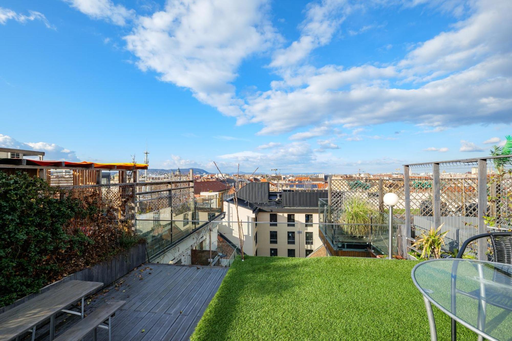 3Bedroom Triplex Rooftop Apartment Будапеща Екстериор снимка
